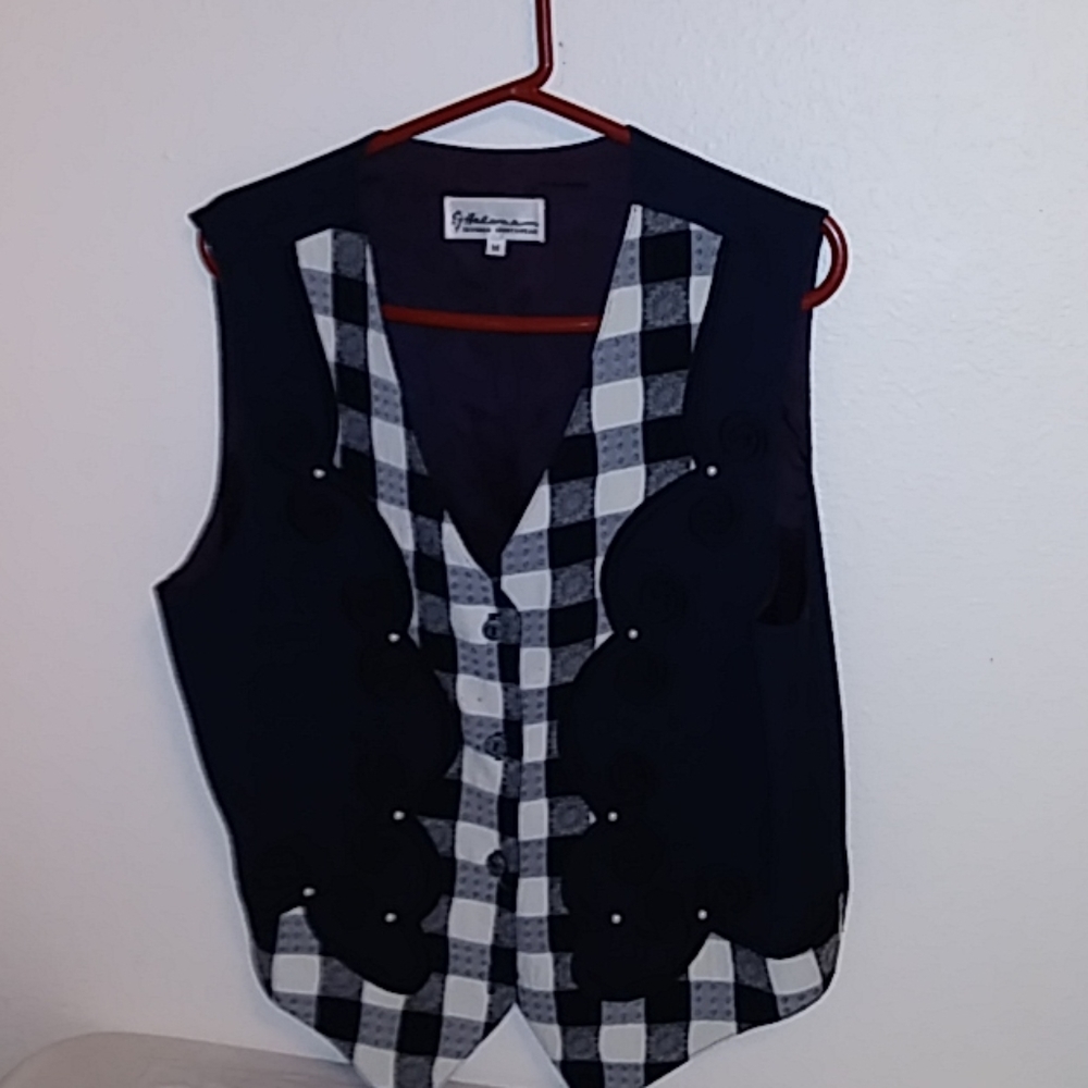 Helene Designer Sportswear checkered vest.